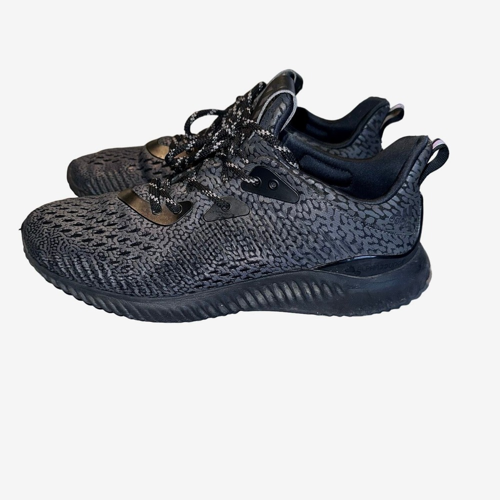 Adidas Alphabounce AMS black low running sneakers women's size 7.5